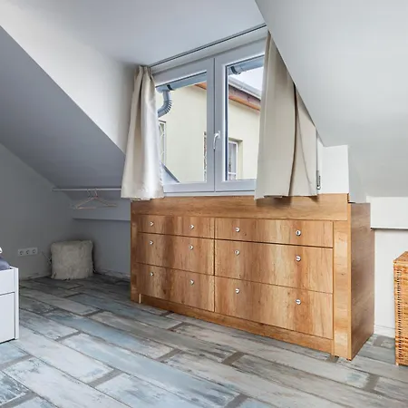 Cozy, 2 Bedrooms Next To New York Cafe Budapeste